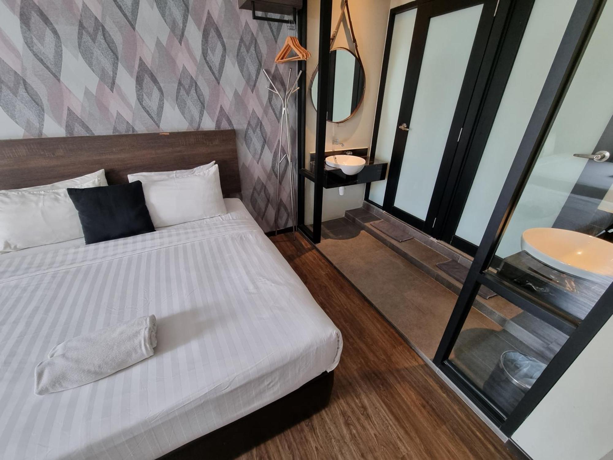 The Square Hotel Skudai Exterior foto